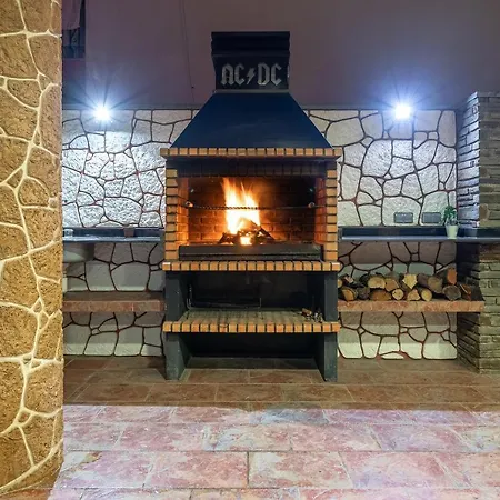 Luxury Rock Tirri *