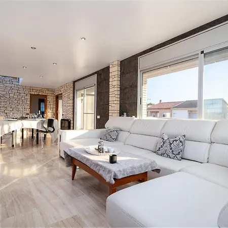 Luxury Rock Tirri Villa *