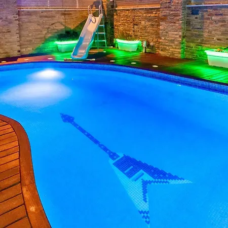 Luxury Rock Tirri
